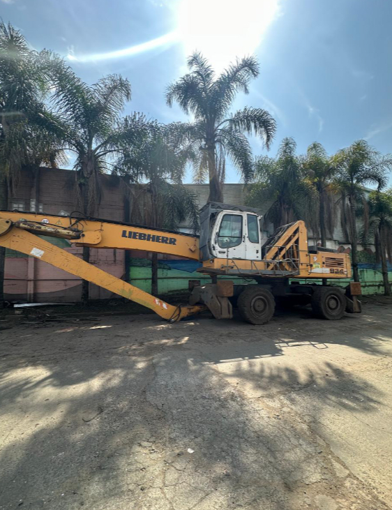 Escavadeira Liebherr A924C (TAG 07)