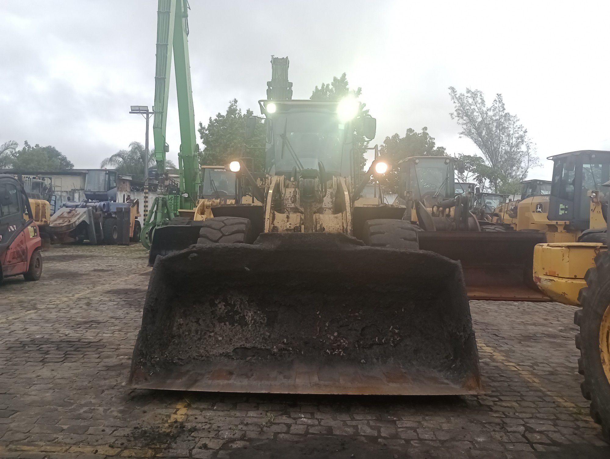 Carregadeira de Rodas Caterpillar 950L