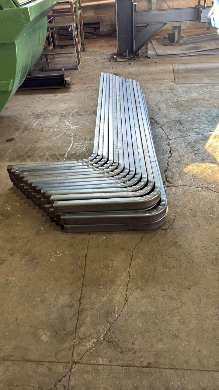 Costelas para cacambas rollon