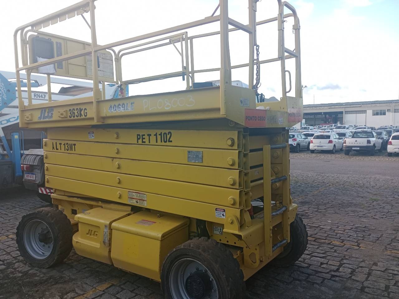 Plataforma elevatória Pantográfica JLG 4069LE