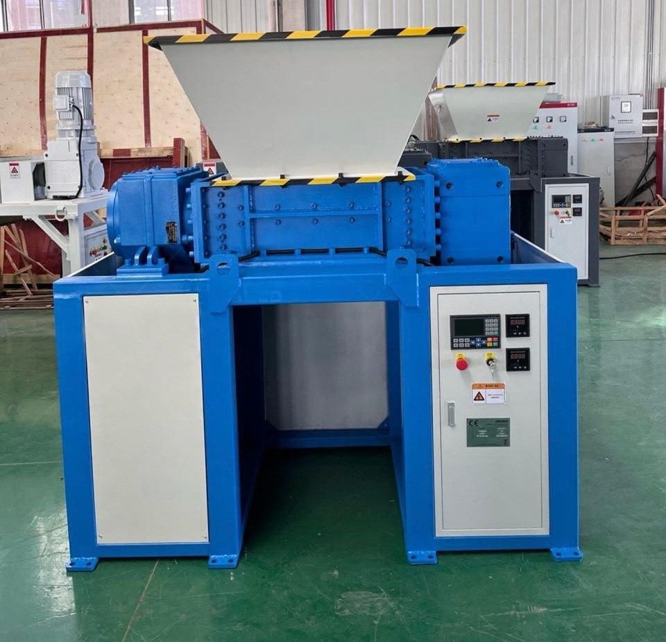BLADECUT 700 - Triturador de materiais leves 700x700 - 2x 20cv