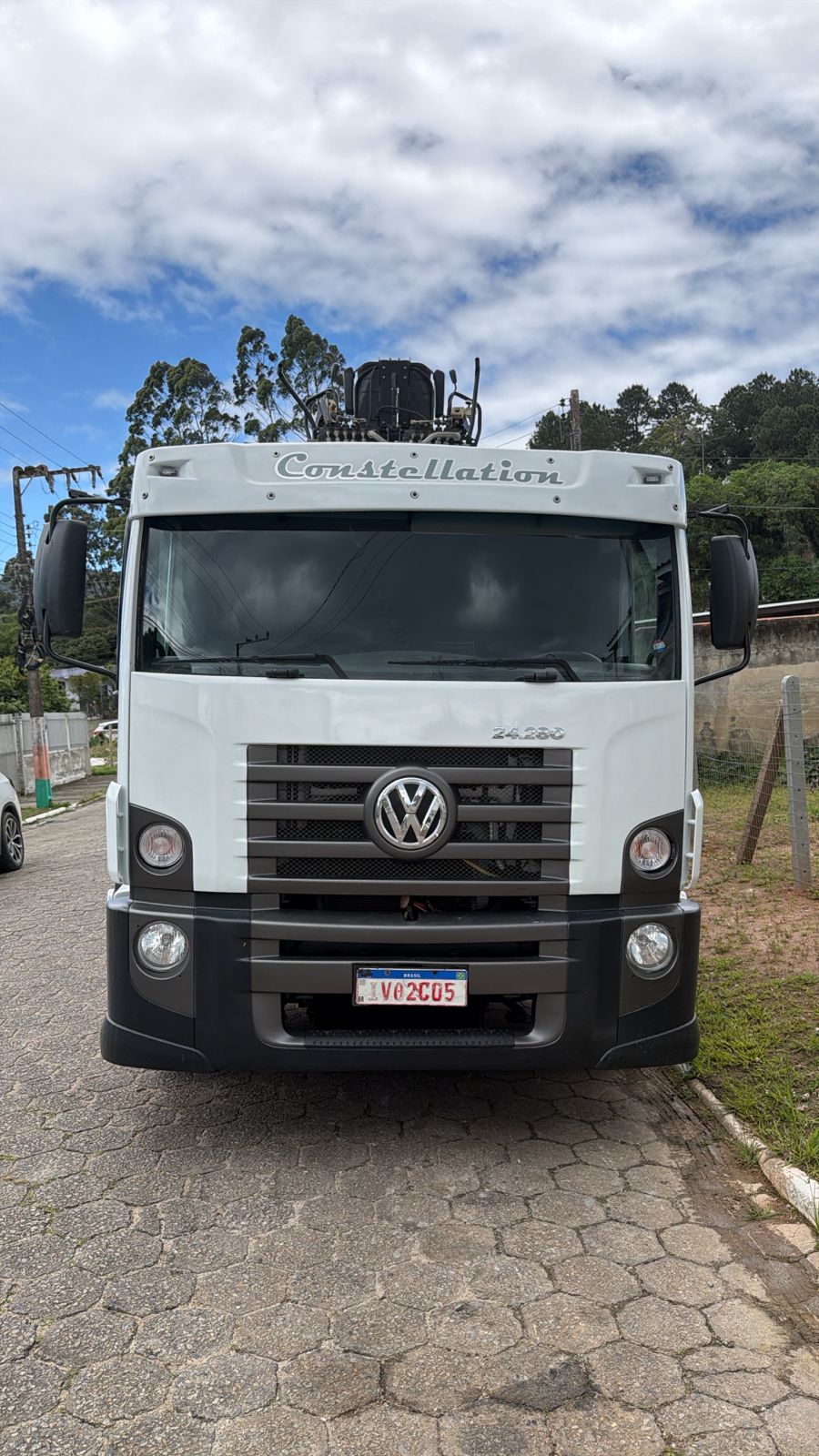 Caminhão 24.280 PALFINGER