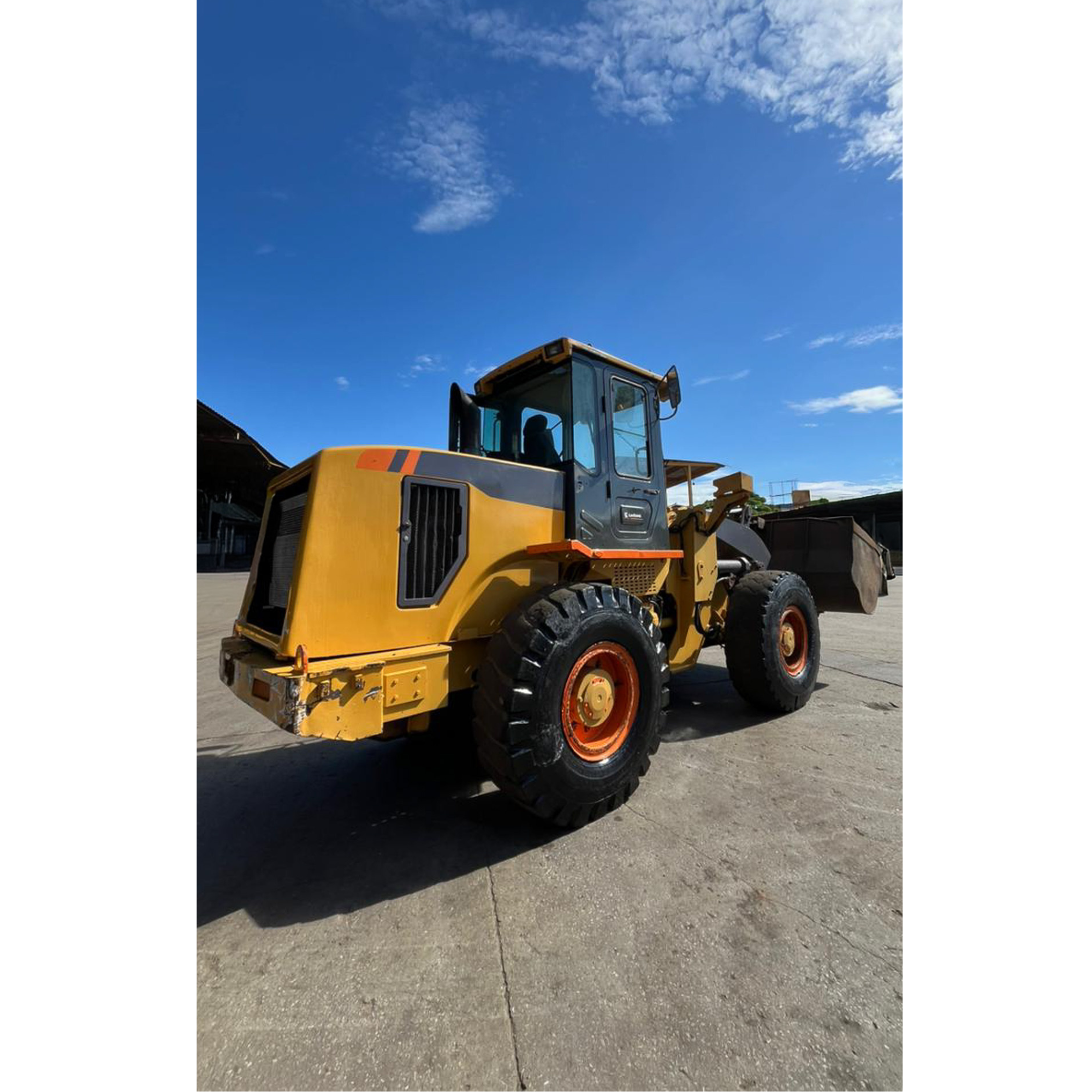 Pá Carregadeira Liugong 835