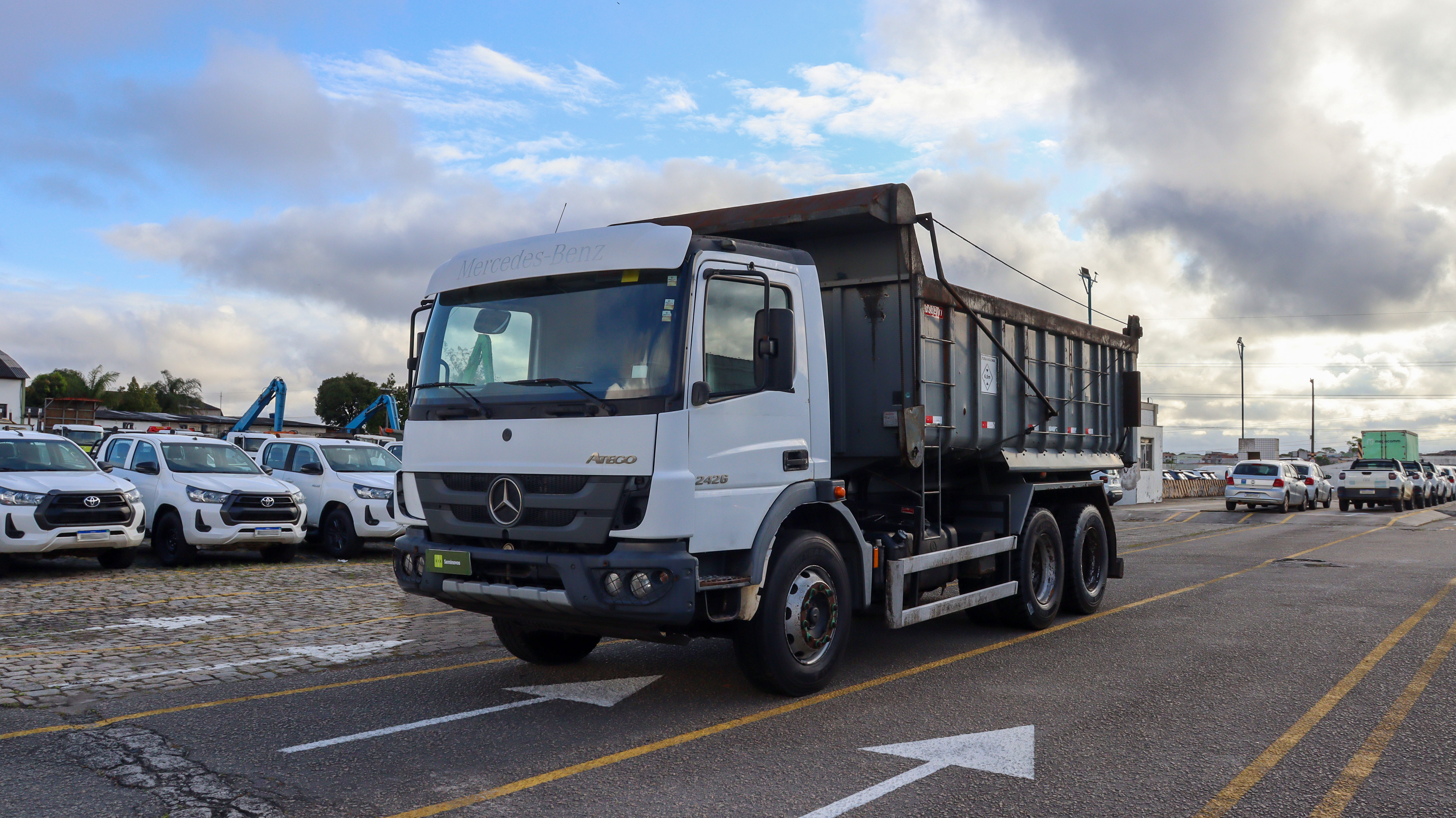 Caminhão Basculante 14m3 - Rossetti_SC - ATEGO 2426 6X2 2P (DIESEL) (E5)
