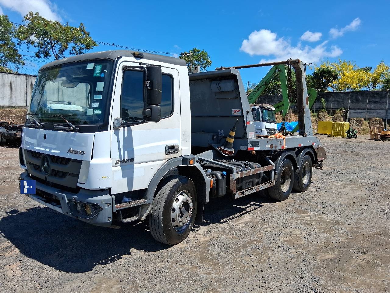 Caminhão Poliguindaste Simples 10T_Kabi - ATEGO 2426 6X2 2P (DIESEL) (E5)