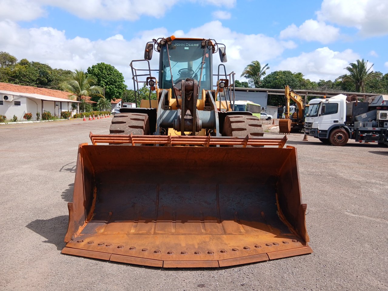 Carregadeira de Rodas John Deere 724K